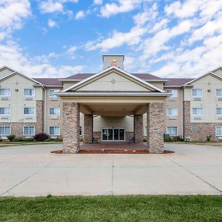 Comfort Suites Сидар-Фолс Экстерьер фото